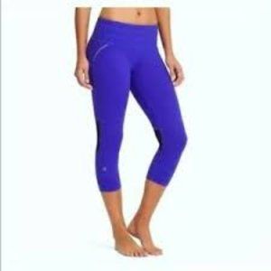 Athleta Relay Capri XXS Blue NWT